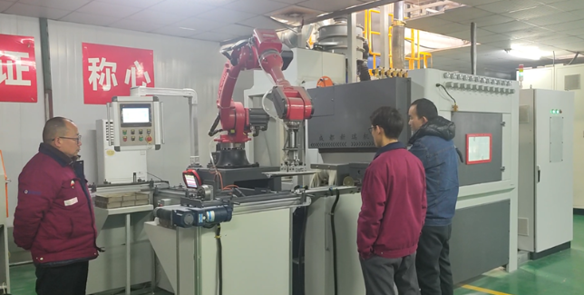 唐山自动喷砂机选型要点，看完少走弯路。